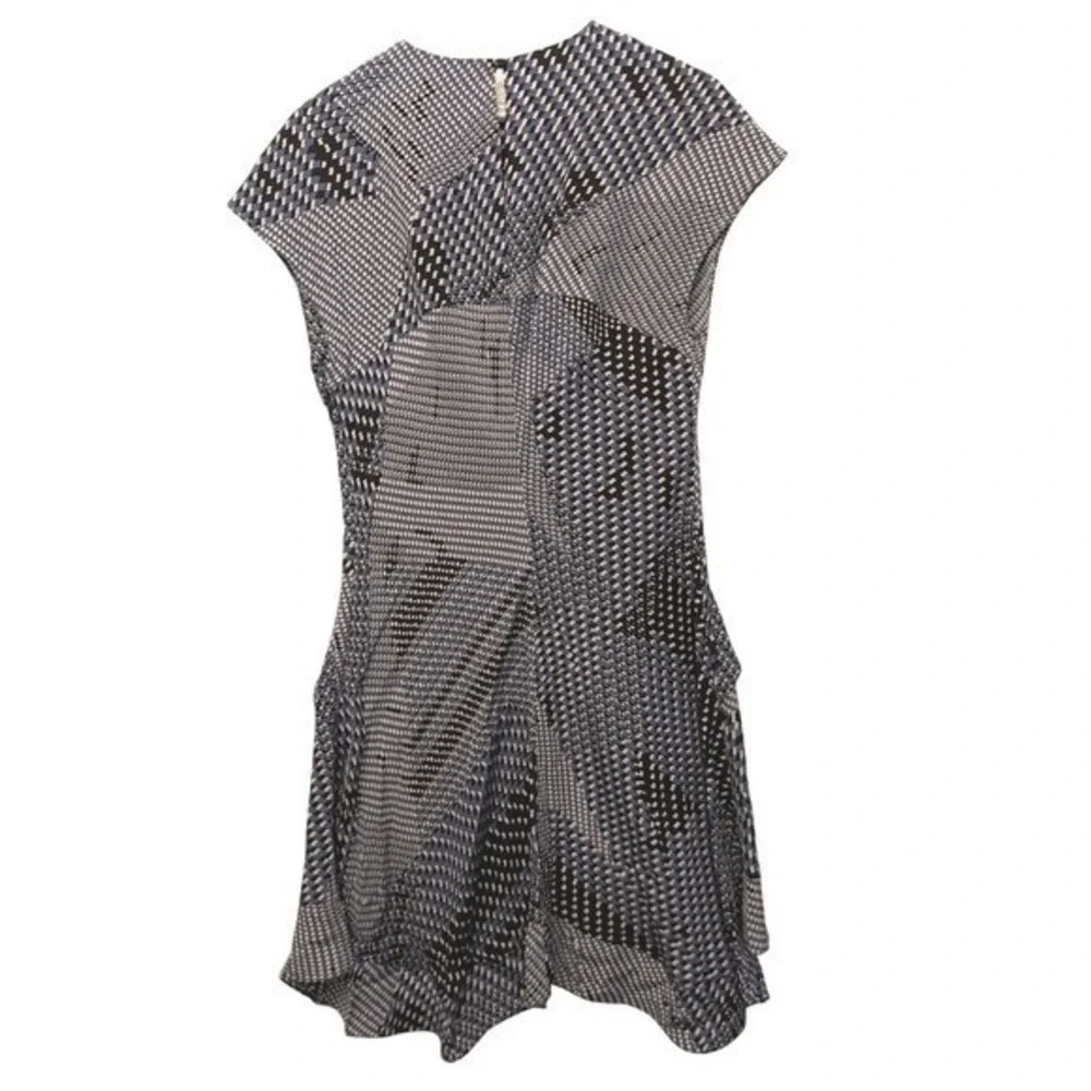 Juicy Couture Blue Geometric Abstract‎ 100% Silk Cap Sleeve Ruffle Dress 10